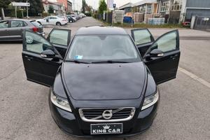 Volvo V50 D2 R-design