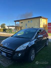 Peugeot 3008 Hybrid4 • 2012 • 175.000 km • €4,000