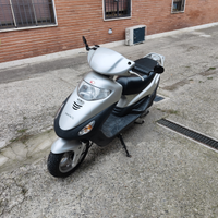 Kymco movie 150 XL