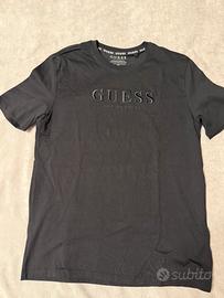 maglietta mai usata GUESS (Los Angeles)nera