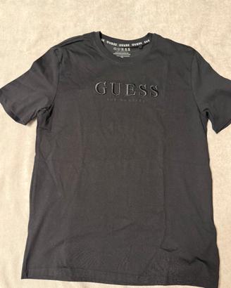maglietta mai usata GUESS (Los Angeles)nera