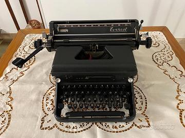 Macchina per scrivere EVEREST Mod. "S"