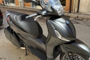Piaggio beverly 400 s