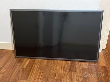 Samsung Smart TV 32" UE32K5500  GUASTA PER RICAMBI