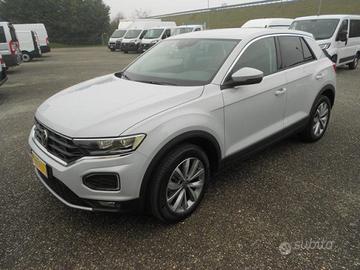 VOLKSWAGEN T-Roc LIFE DSG