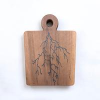 Tagliere In Noce Massello e Resina