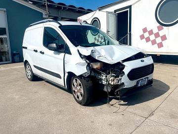 Ford van transit courier 1.5 tdci *incidentato