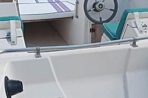 Barca sprovvista di motore