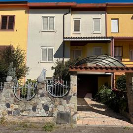 Is Boinargius - Villetta a schiera giardino e box