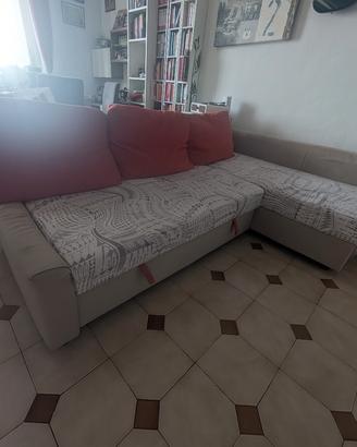 Divano letto Ikea con penisola e contenitore