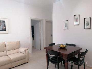3 camere con bagno ad Oristano