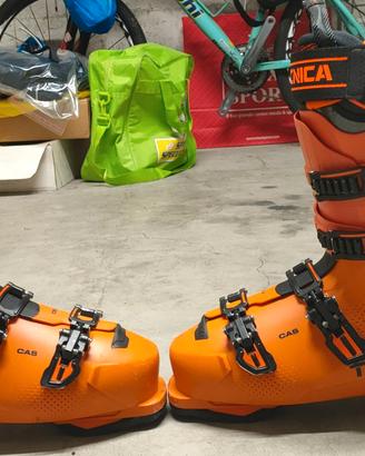 SCARPONI DA SCI TECNICA MACH 1 LV 130