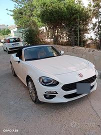 Fiat 124 Spider