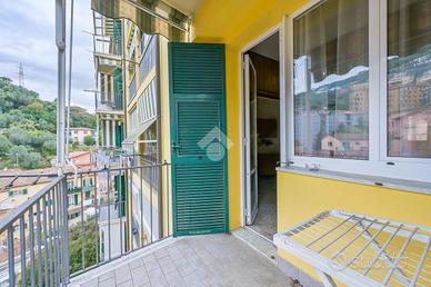 4 LOCALI A LA SPEZIA