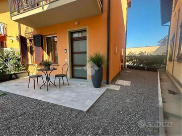CASA SEMINDIPENDENTE A MISSAGLIA