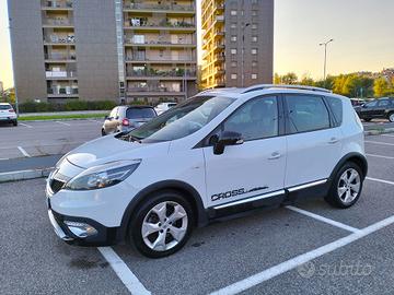 RENAULT Scénic X Mod Cross 1.5 DCI - 2016