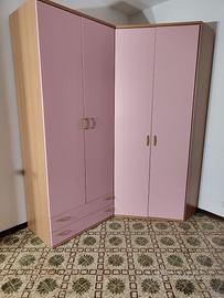 Camera Ragazza ad  angolo Nuova