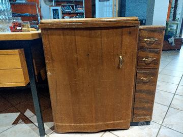 macchina da cucire Necchi anni 50 