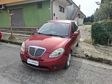 lancia ypsilon 1.3 mutijet 75 cv Versus