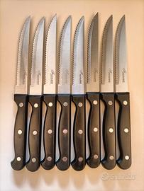 coltelli da tavola 8 pezzi seghettati 