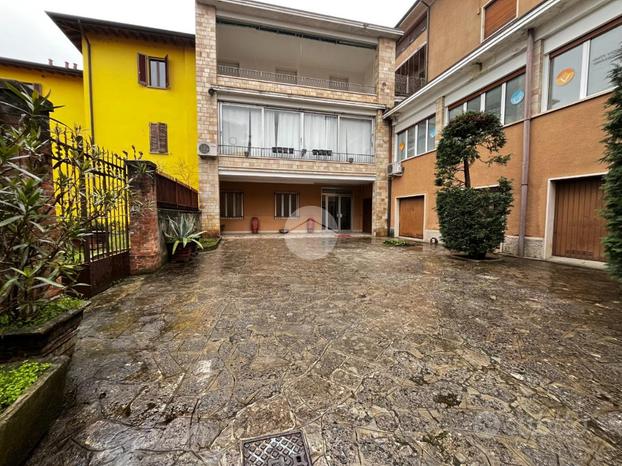 3 LOCALI A PALAZZOLO SULL'OGLIO