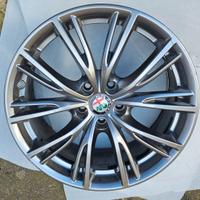 Cerchi 18" e  gomme 235/60 R18 Alfa Romeo