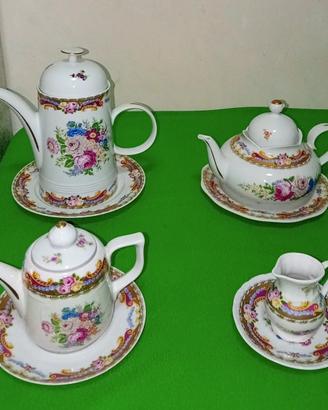 PORCELLANA DEPOS FLOREALE + CAFFETTIERA TEIERA - M