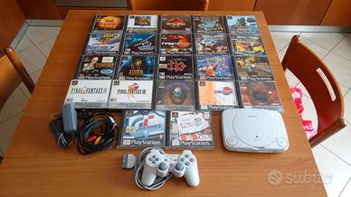 Sony Playstation One SCPH-102+22 giochi originali