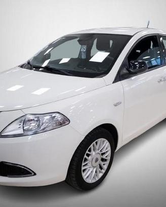 Lancia Ypsilon 1.2 8v Silver s&s 69cv E6