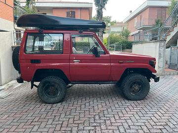 Toyota bj70 autocarro