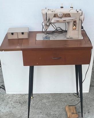 Macchina da cucire Singer mod. 401G elettrica 