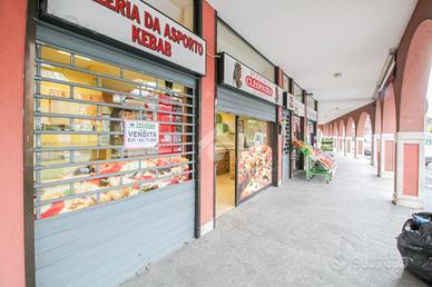 NEGOZIO A REZZATO