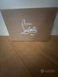 Christian Louboutin décolleté nere in vernice