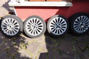 gomme più cerchi in lega Ford misura 195/45 r16