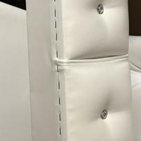 Zineffa bianca con bottoni in cristallo