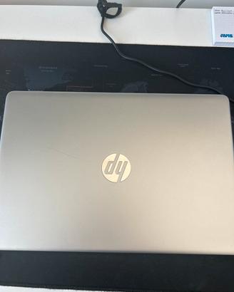 HP 15s-intel core i5-8GB di ram-ssd 512GB-15,6” HD