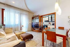 Quadrilocale con garage a Sottomarina