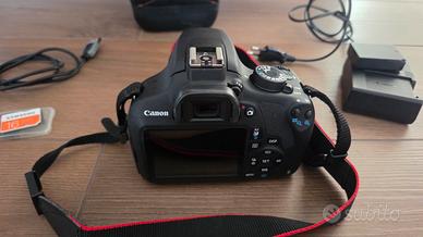 macchina fotografica Canon eos 1200d reflex