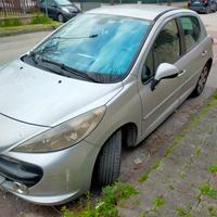 Peugeot 207 1.6 HDi 