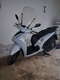 Honda sh 350