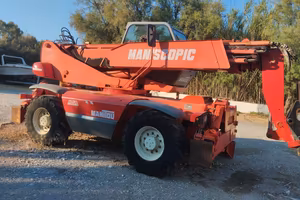 Gru semovente Manitou da 10 tonnellate usata