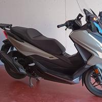 Honda Forza 350–Pari al nuovo–Garan. Ufficiale2030