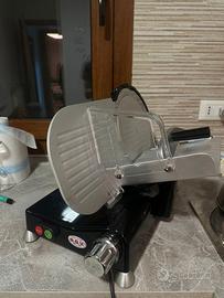 affettatrice marca RGV lama da 25