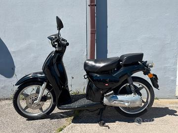 Aprilia Scarabeo