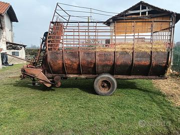 Autocaricante  per fieno 