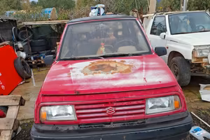 Suzuki vitara 2 unità da sistemare
