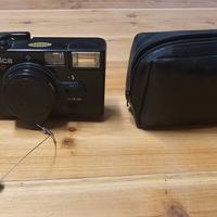 fotocamera analogica Konica pop