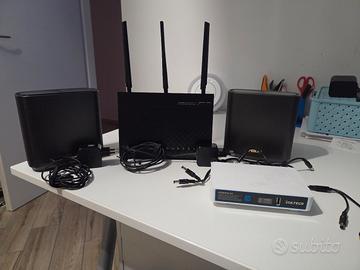 2x Asus ZenWiFi XT8 AX6600 + DSL-AC68U + Mini UPS