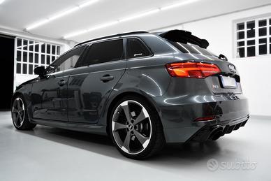 Audi RS3 Sportback 2.5 TFSI quattro S Tronic