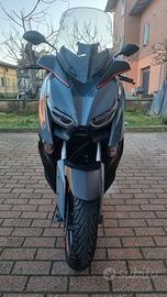 Yamaha X-MAX 300